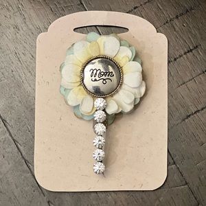 Handcrafted Mom Paper Flower Key Magnet